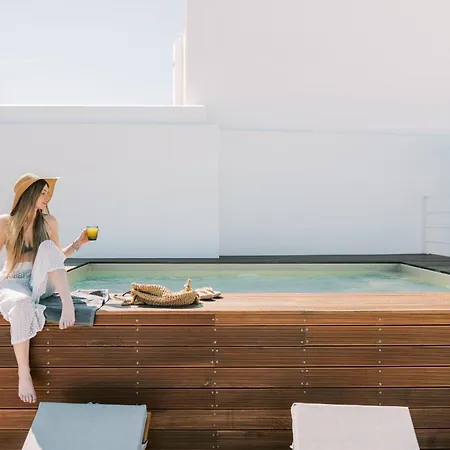 Square Luxury Villa